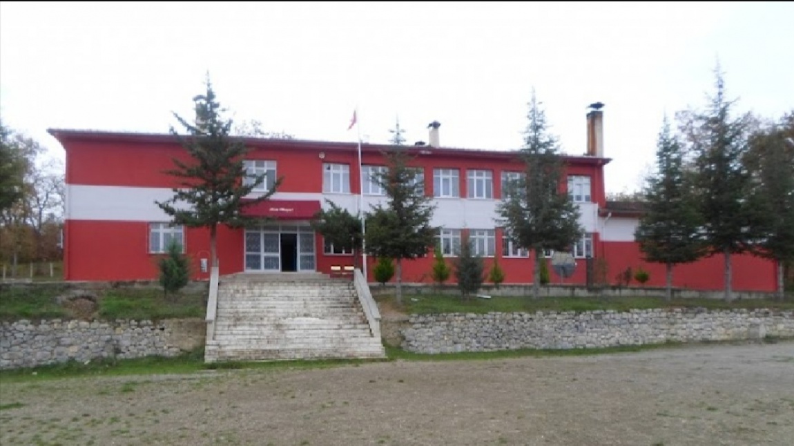 Emirli Ortaokulu Fotoğrafı